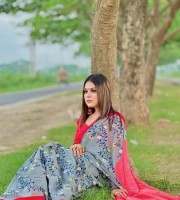 Cotton Saree Code LOC-4401